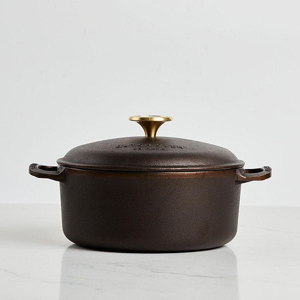 Cast Iron Dutch Oven 3.5qt.