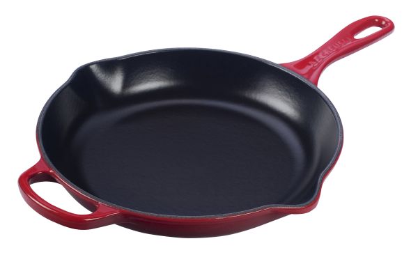 Skillet 10.25" Enameled Cast Iron, Cerise