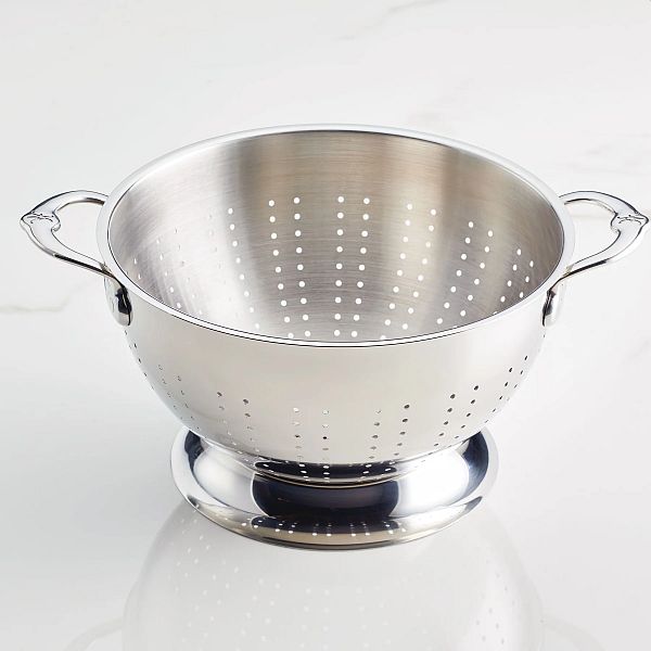 Provisions Colander 3qt.